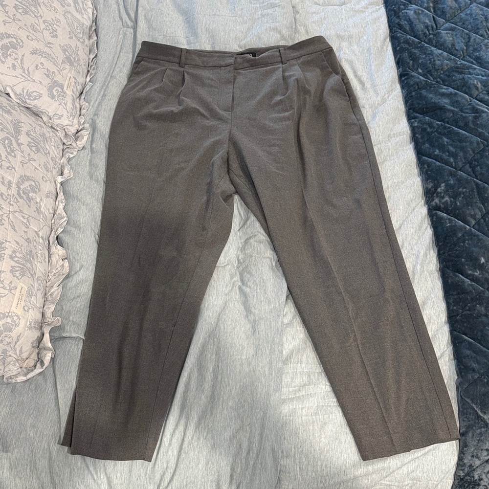 LOFT VERSA Women’s high waisted tapered Classic Gray Dress Pants size 14